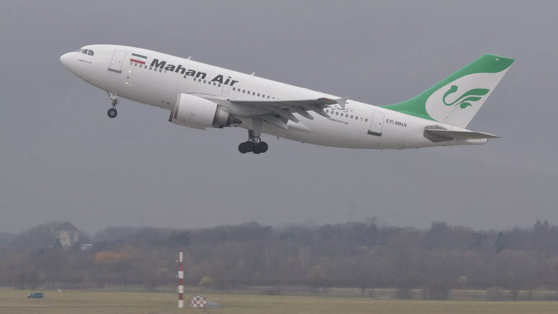 マーハーン航空の航空機
