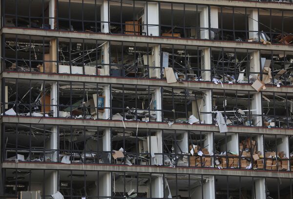 窓ガラスが全て吹き飛んだ爆心地付近の建物 - Sputnik 日本