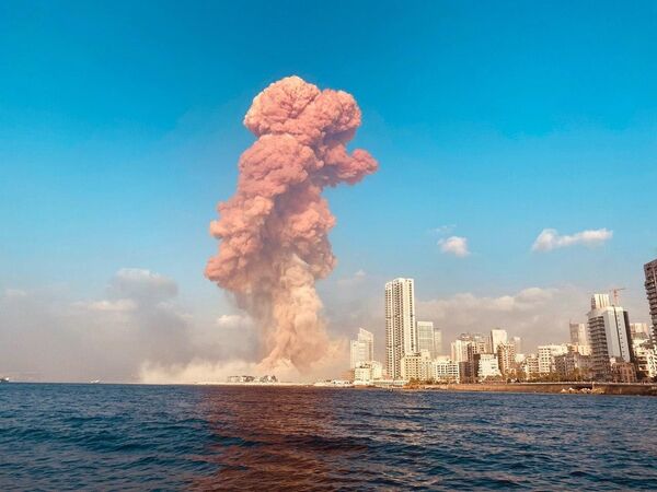 8月4日、レバノンの首都ベイルートで発生した大爆発 - Sputnik 日本