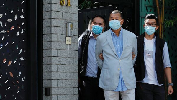 香港でアップル・デイリー創始者の黎智英氏が逮捕される - Sputnik 日本