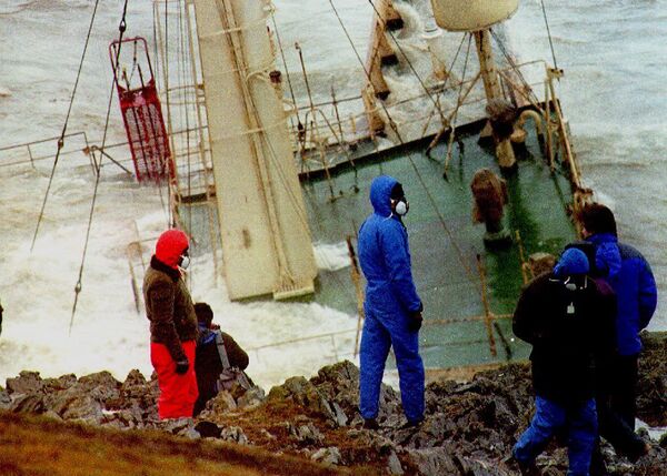 1993年1月5日、英スコットランドのシェトランド諸島でリベリア籍の大型タンカー「ブレア」が座礁し、原油8万5千トンが流出した - Sputnik 日本