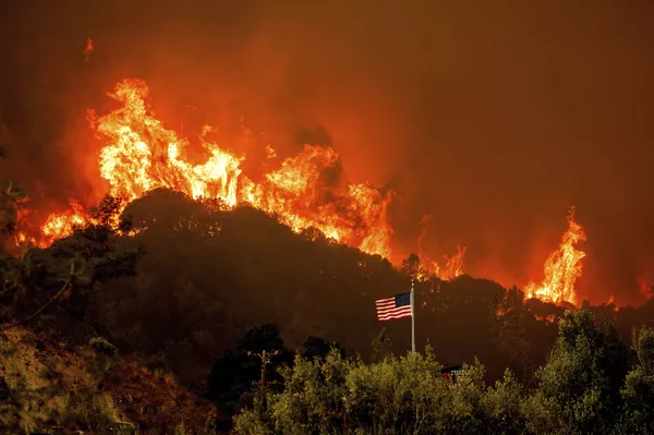 8月18日、カリフォルニア州ナパ郡で発生した大規模火災 8月18日、カリフォルニア州ナパ郡で発生した大規模火災 - Sputnik 日本
