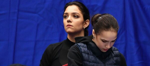 メドベージェワとザギトワ - Sputnik 日本