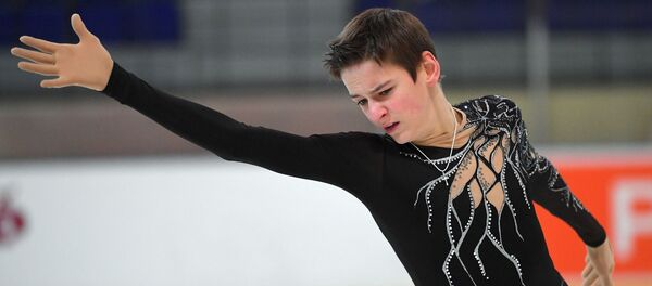 Артем Ковалев выступает с короткой программой в мужском одиночном катании на I этапе Кубка России Артем Ковалев выступает с короткой программой в мужском одиночном катании на I этапе Кубка России - Sputnik 日本