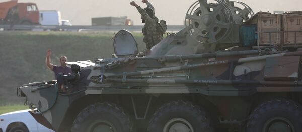 Солдат азербайджанской армии в Баку  Солдат азербайджанской армии в Баку  - Sputnik 日本