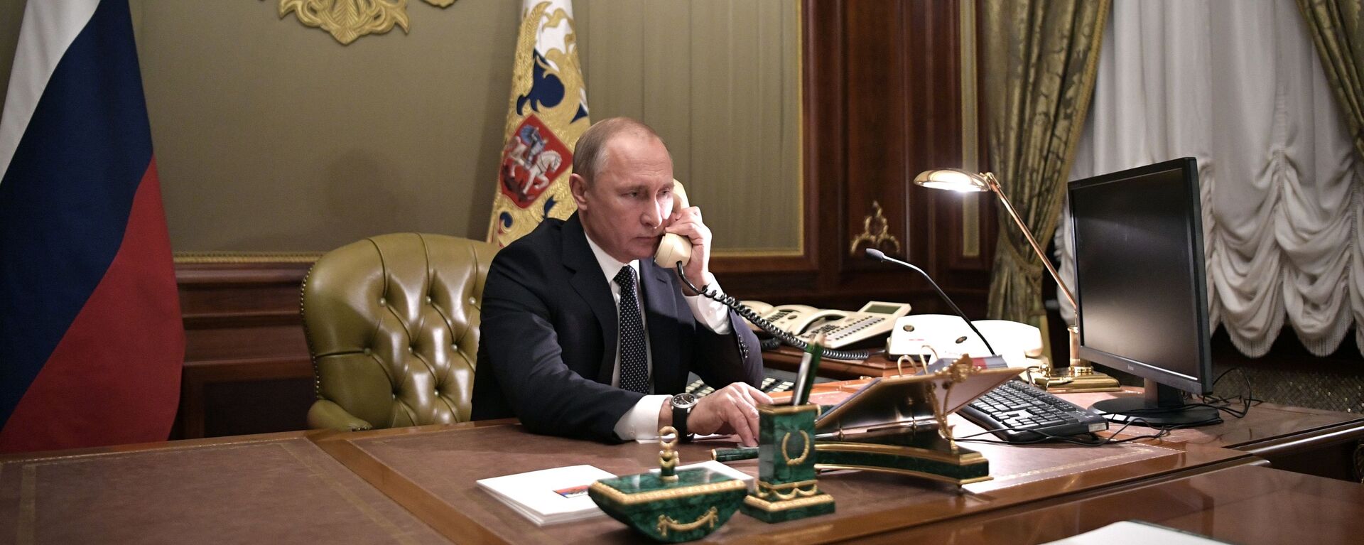 プーチン大統領、ショルツ独首相とガスのルーブル決済移行を話し合い - Sputnik 日本, 1920, 31.03.2022