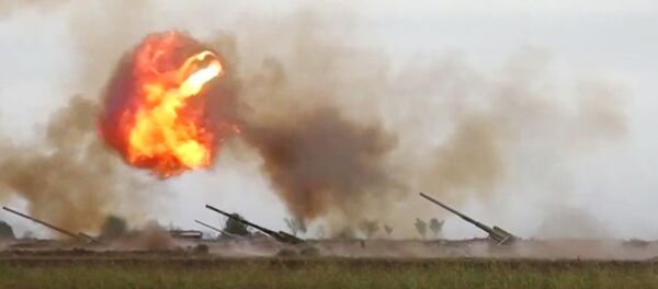 Azerbaijani forces carry out a strike against Armenian military during the conflict in Nagorno-Karabakh Azerbaijani forces carry out a strike against Armenian military during the conflict in Nagorno-Karabakh - Sputnik 日本