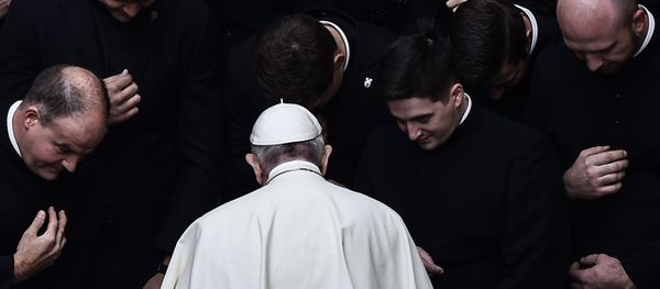 NYT紙：ローマ教皇は2019年に同性婚の法的権利を認めていた　バチカンが発言を削除 - Sputnik 日本