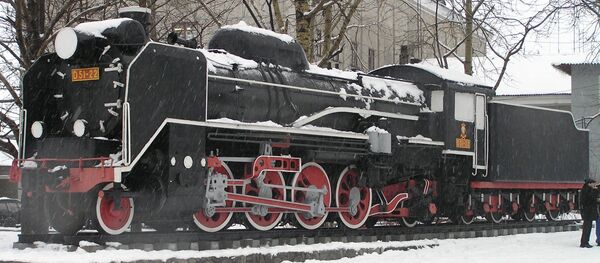 ユジノサハリンスクで保存されている戦後製サハリン州鉄道向けの日本の国鉄D51形蒸気機関車22号機 ユジノサハリンスクで保存されている戦後製サハリン州鉄道向けの日本の国鉄D51形蒸気機関車22号機 - Sputnik 日本