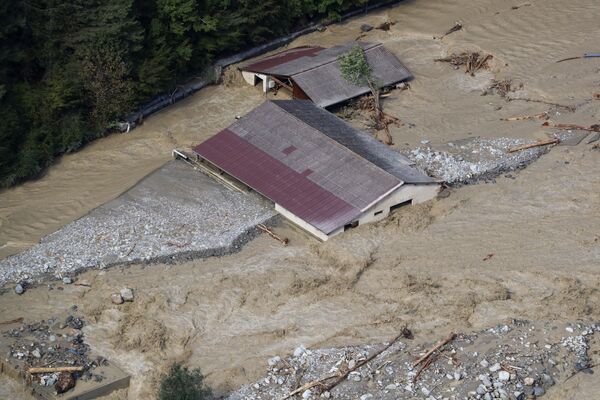 フランスのアルプ＝マリティーム県ロクビリエールの洪水被害の様子（2020年10月3日） - Sputnik 日本