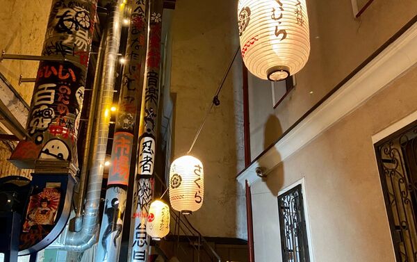 日本の飲み屋街にありそうな風情のある提灯 - Sputnik 日本