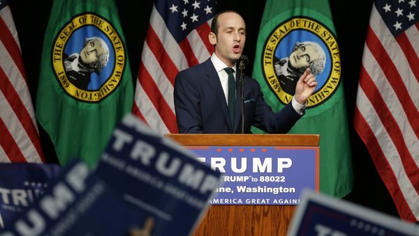 Stephen Miller, a policy advisor to Republican presidential candidate Donald Trump, speaks during a rally in Spokane, Wash., Saturday, May 7, 2016.  - Sputnik 日本