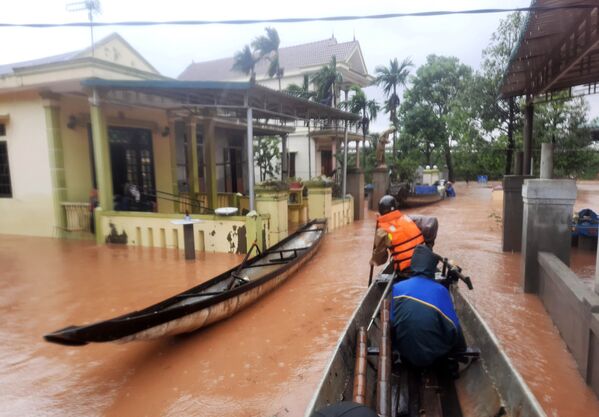 洪水で冠水したベトナム北中部クアンチ省の村 - Sputnik 日本