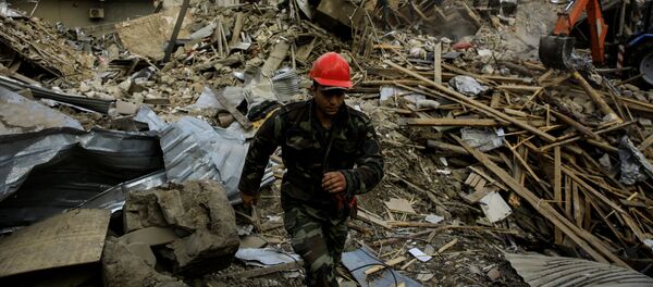 Разрушенный дом в азербайджанском городе Гянджа Разрушенный дом в азербайджанском городе Гянджа - Sputnik 日本