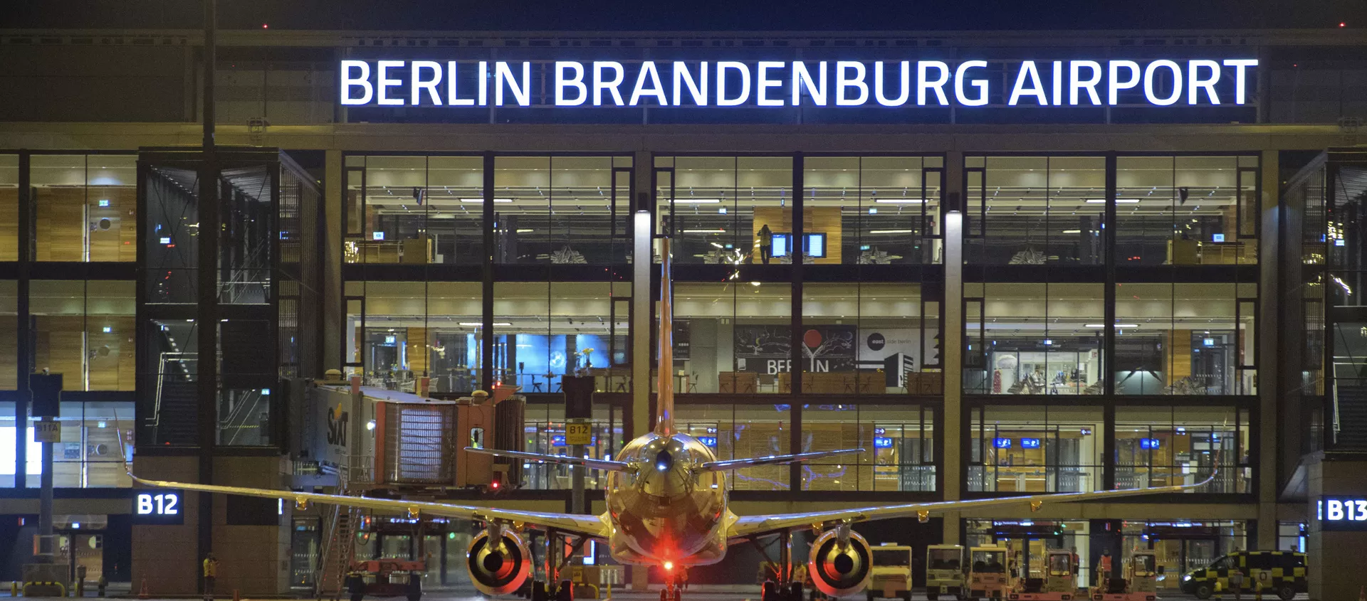 ベルリン・ブランデンブルク国際空港に駐機する飛行機 - Sputnik 日本, 1920, 04.11.2020