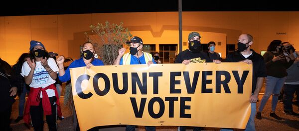 トランプ氏の選挙対策本部 ジョージア州で敗北すれば再集計を要求=米CNN トランプ氏の選挙対策本部 ジョージア州で敗北すれば再集計を要求=米CNN - Sputnik 日本