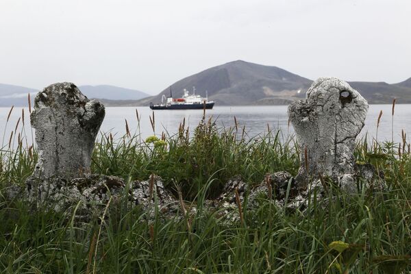 チュクチ自治管区のイッティグラン島にある古代エスキモーの建築物「鯨の小路」 - Sputnik 日本