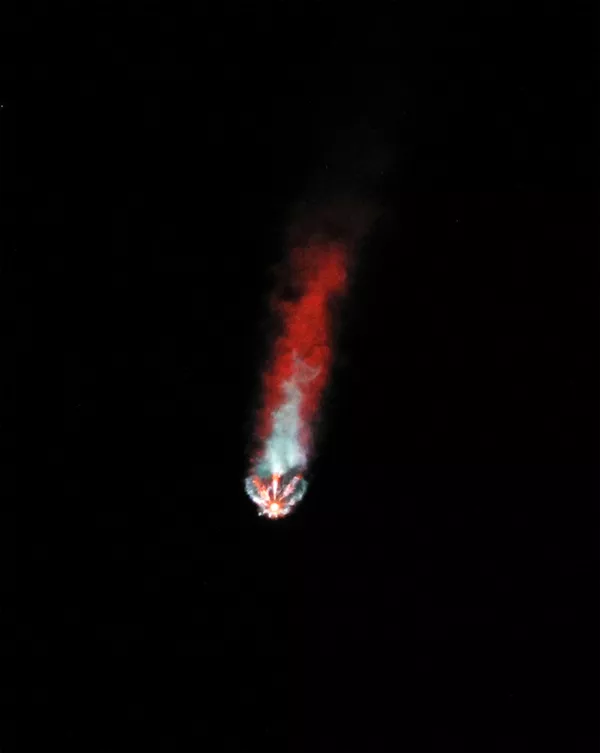 国際宇宙ステーションへ向かって打ち上げられた、宇宙船「クルードラゴン」を搭載したファルコン9ロケット 国際宇宙ステーションへ向かって打ち上げられた、宇宙船「クルードラゴン」を搭載したファルコン9ロケット - Sputnik 日本