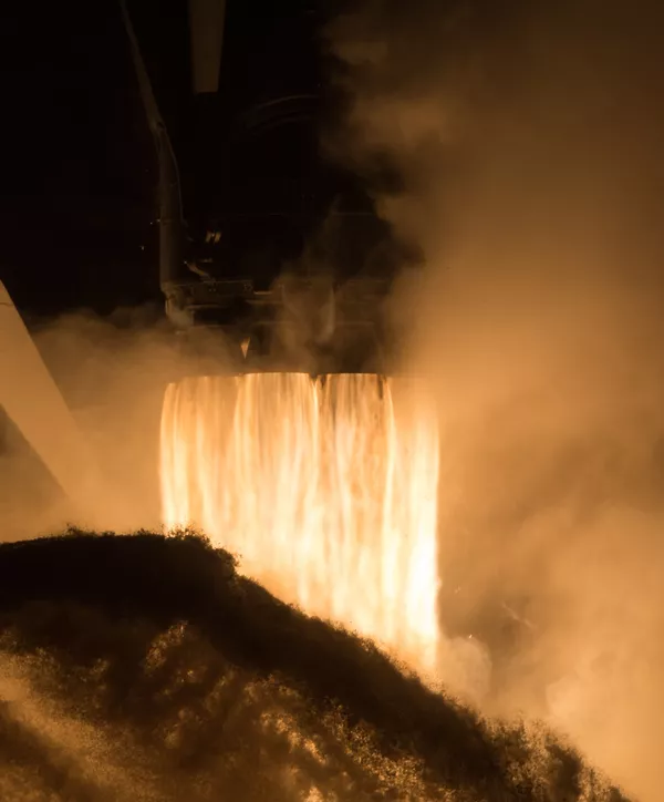 国際宇宙ステーションへ向かって打ち上げられる、宇宙船「クルードラゴン」を搭載したファルコン9ロケット 国際宇宙ステーションへ向かって打ち上げられる、宇宙船「クルードラゴン」を搭載したファルコン9ロケット - Sputnik 日本