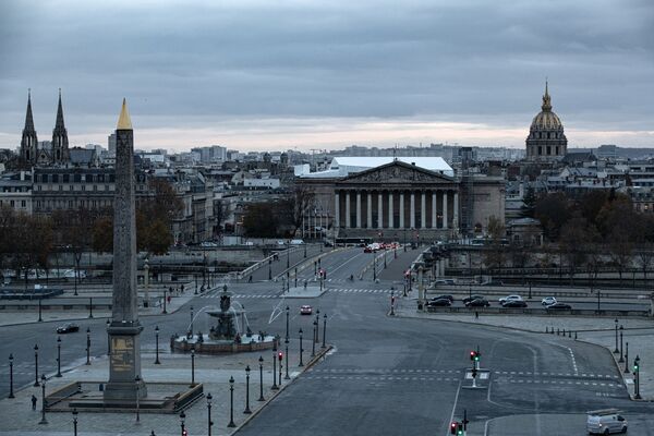 2度目の全土ロックダウン中のフランス、パリのコンコルド広場と国会議事堂 - Sputnik 日本