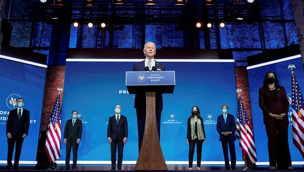 President-elect Joe Biden stands with his nominees for his national security team at his transition headquarters in the Queen Theater in Wilmington, Delaware, U.S., November 24, 2020 - Sputnik 日本
