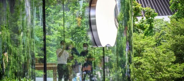 Apple社 - Sputnik 日本