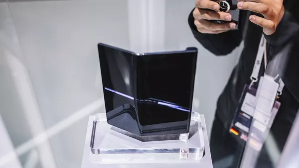 折り畳みのHuawei Mate X