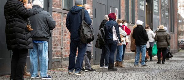 ワクチン接種に並ぶ人々（ドイツ、ベルリン） - Sputnik 日本