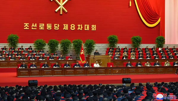 朝鮮労働党第8回大会で演説する金正恩氏