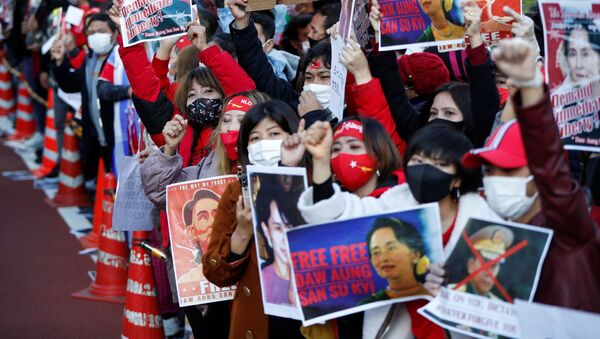 ミャンマー軍クーデターに抗議 - Sputnik 日本