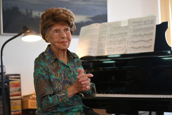 106歳の現役ピアニスト、コレット・マゼさん - Sputnik 日本