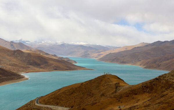 中国・チベット自治区ラサ市のヤムドク湖 - Sputnik 日本
