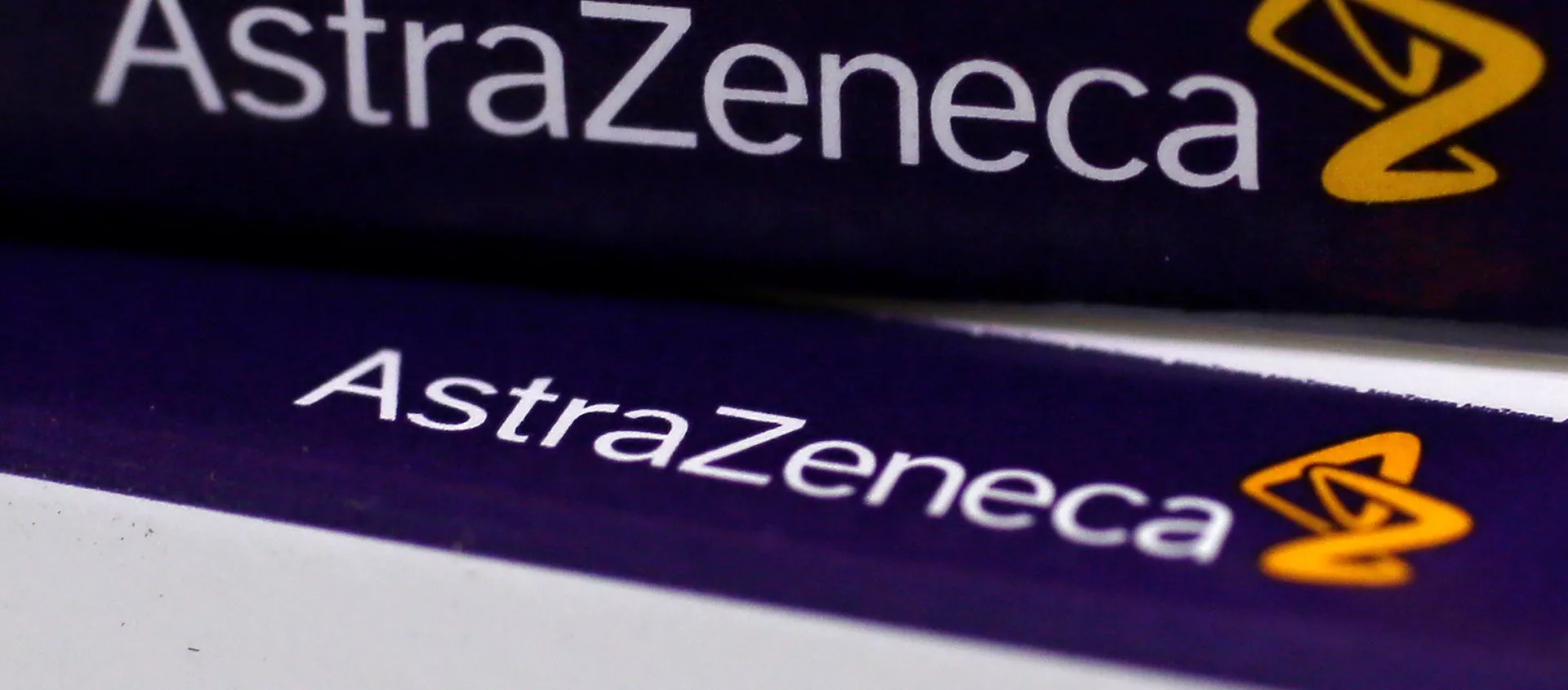 FILE PHOTO:The logo of AstraZeneca is seen on medication packages in a pharmacy in London. - Sputnik 日本, 1920, 02.03.2021