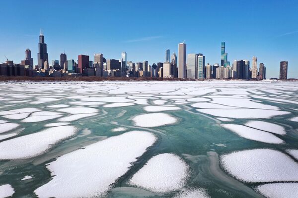 米イリノイ州シカゴの氷が形成されたミシガン湖 - Sputnik 日本