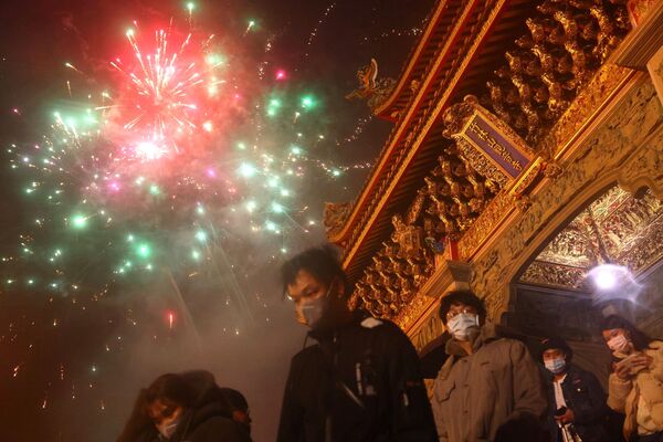 台湾・台北市で春節を祝い打ち上げられた花火 - Sputnik 日本