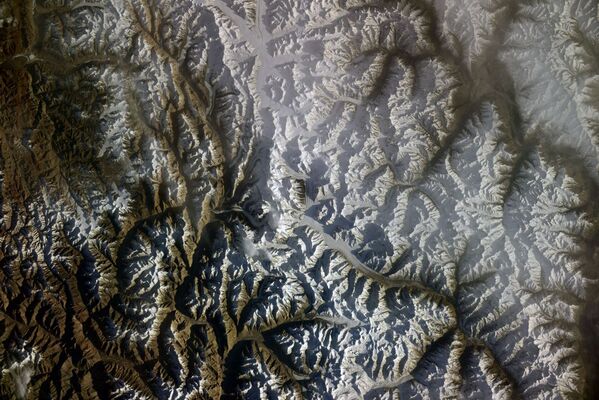 パキスタン・インド・中国にまたがるカラコルム山脈（撮影：セルゲイ・クド・スベルチコフ宇宙飛行士） - Sputnik 日本