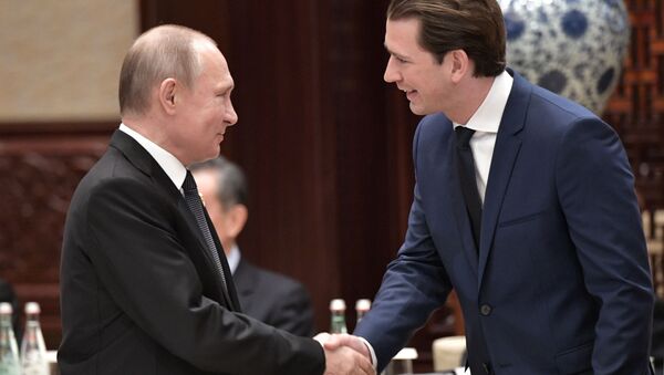 プーチン大統領　オーストリア首相とワクチン「スプートニクV」の供給と生産を検討 - Sputnik 日本