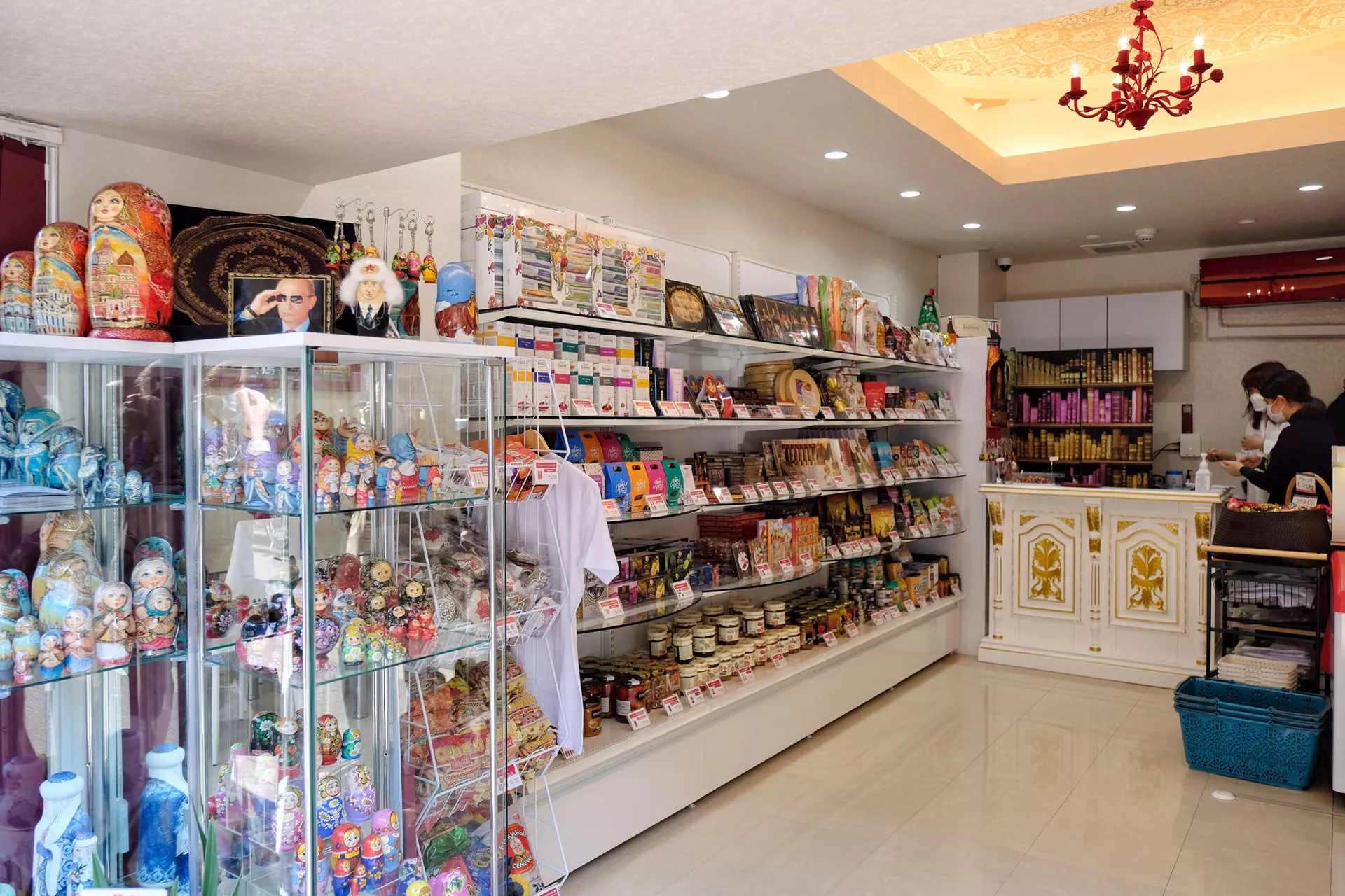 モスクワでなく、東京で!銀座にロシア食品専門店「赤の広場」がオープン モスクワでなく、東京で!銀座にロシア食品専門店「赤の広場」がオープン