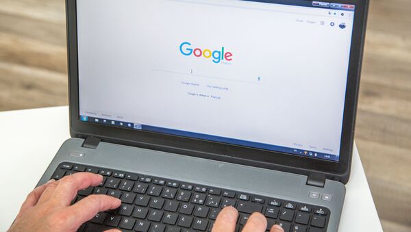 Google Chrome на ноутбуке  - Sputnik 日本