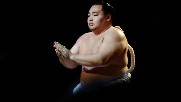 大相撲の横綱・鶴竜が引退　 - Sputnik 日本