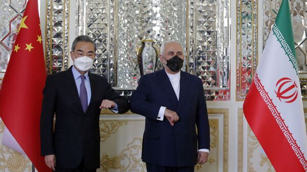 中国の王毅外相とイランのザリフ外相 - Sputnik 日本