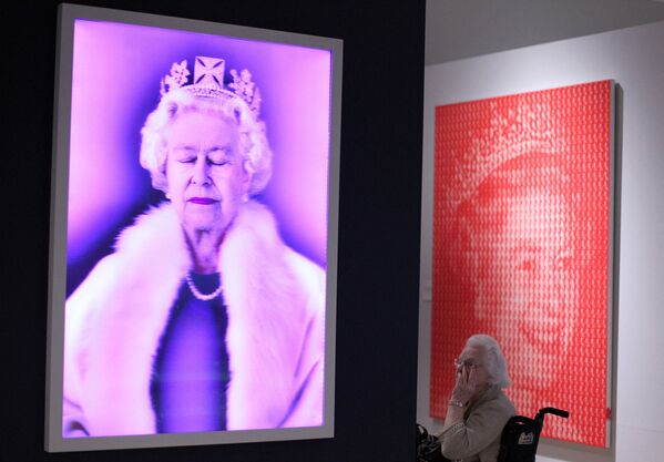英・北アイルランドのアルスター国立博物館で開催された「The Queen」展（2012年1月14日） - Sputnik 日本