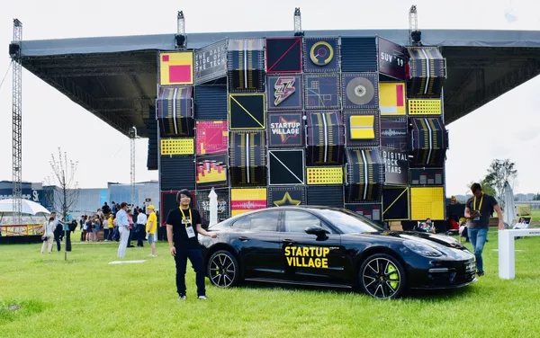 ロシア最大のスタートアップイベント「Startup Village」でのリサーチの様子 ロシア最大のスタートアップイベント「Startup Village」でのリサーチの様子 - Sputnik 日本