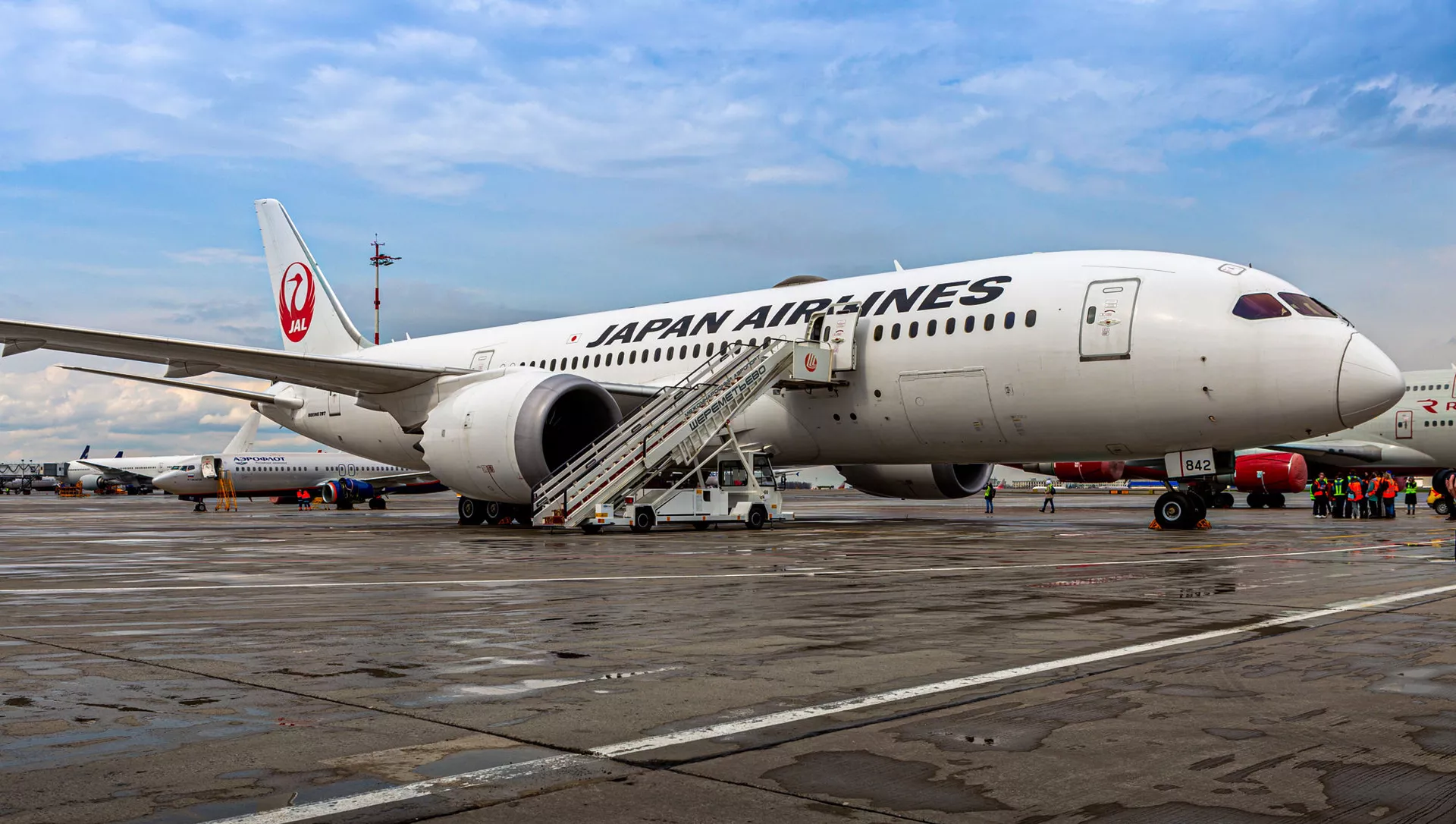 Самолет boeing 787 dreamliner, совершивший первый рейс по маршруту Шереметьево (Москва) – Ханеда (Токио)　 