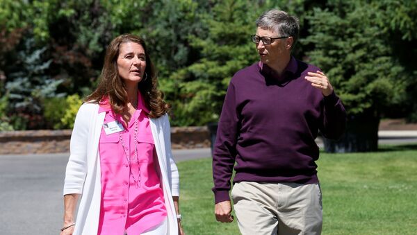 Билл Гейтс с супругой Мелиндой на конференции Allen & Co в Сан-Валли, США, 2014 год - Sputnik 日本