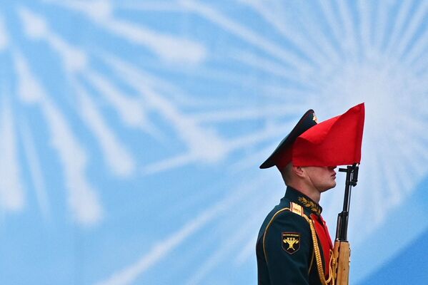 モスクワで開かれた大祖国戦争勝利76周年を記念する軍事パレード - Sputnik 日本