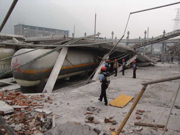地震の影響で崩壊した四川省の建物 - Sputnik 日本