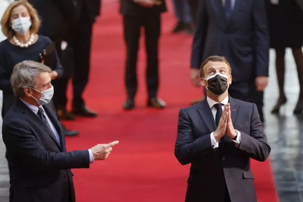 フランス・ストラスブールの欧州議会を訪れた欧州議会のダヴィド・サッソリ議長とフランスのエマニュエル・マクロン大統領 フランス・ストラスブールの欧州議会を訪れた欧州議会のダヴィド・サッソリ議長とフランスのエマニュエル・マクロン大統領 - Sputnik 日本