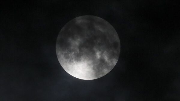 Лунное затмение над Калифорнией  - Sputnik 日本
