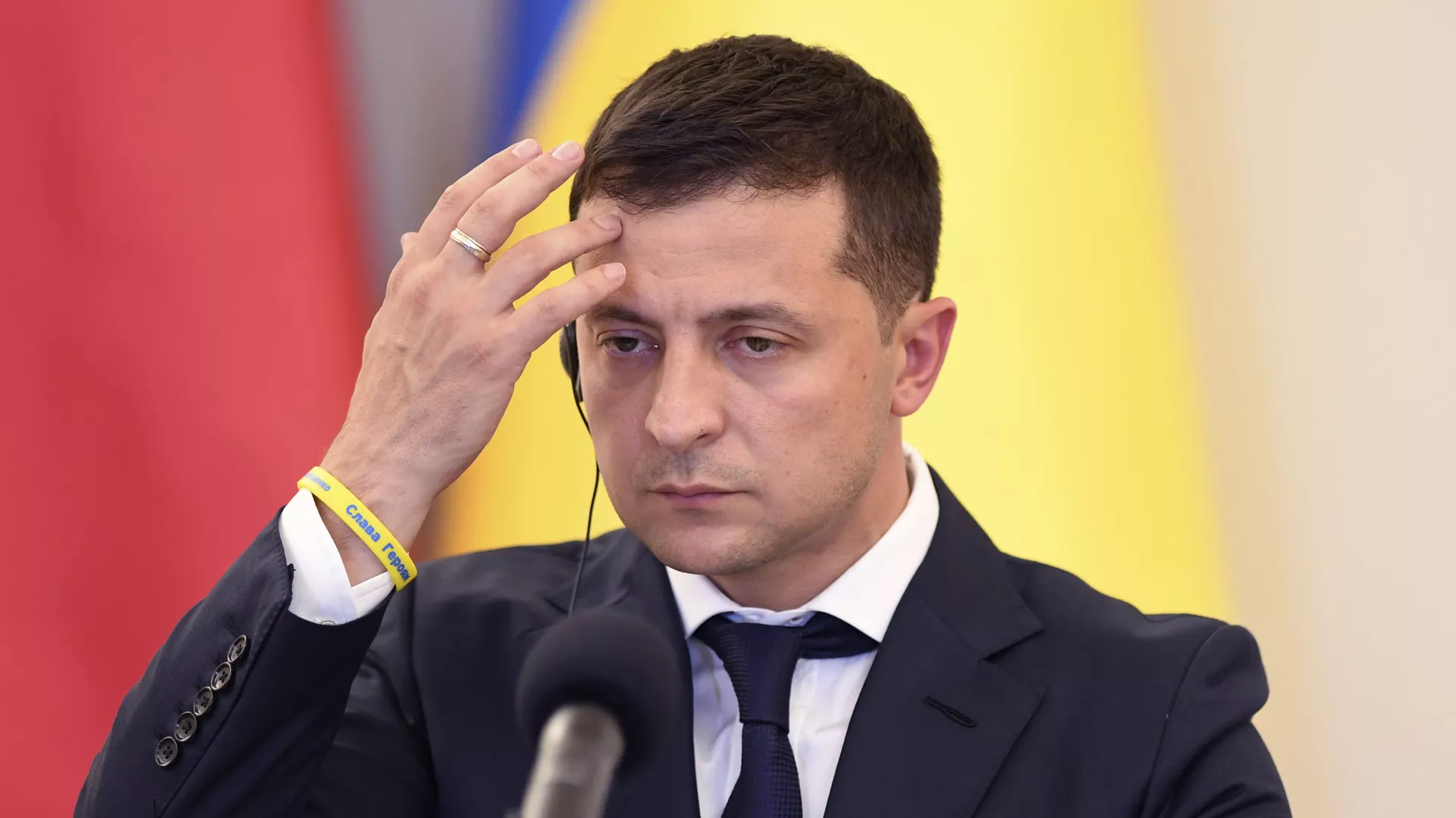 Президент Украины Владимир Зеленский на пресс-конферецнии в Польше 
